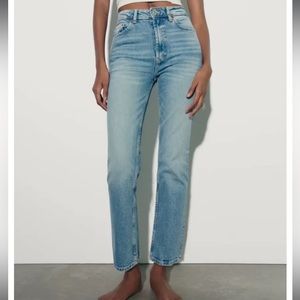 Zara High Rise Stove Pipe Ankle Blue Denim Jeans size 6